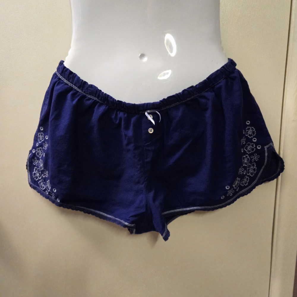 Elegant Navy Sleep Shorts with Floral Embroidery